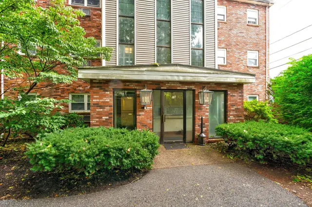 10 Beacon St #103