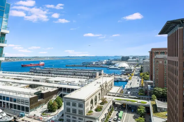 133 Seaport Blvd #12