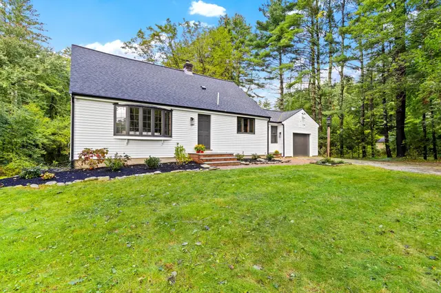 217 Hudson Rd