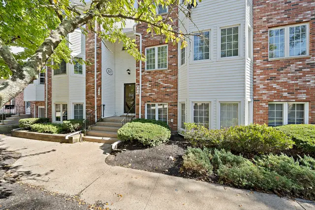 117 Tall Oaks Dr #H