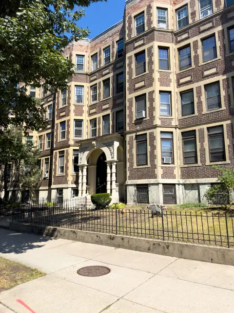 394 Riverway #3