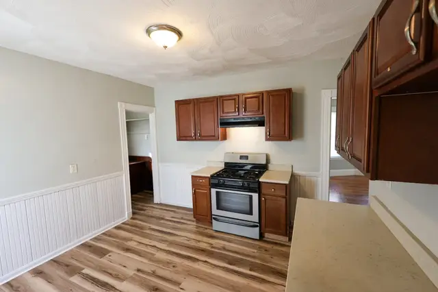 42 Colonial Avenue #3
