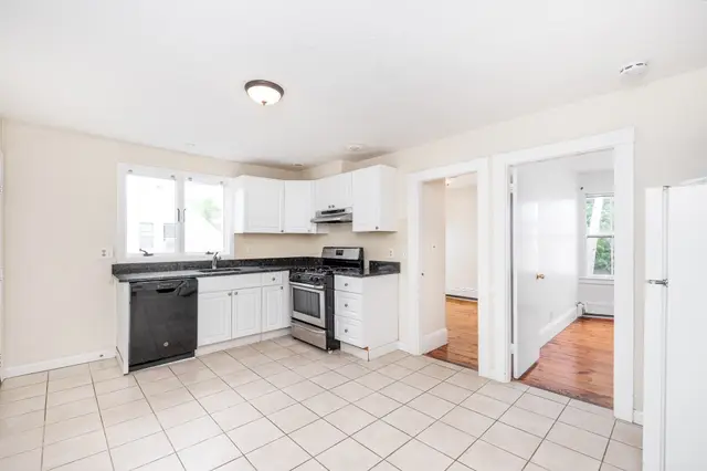 12 Kilby St #2L