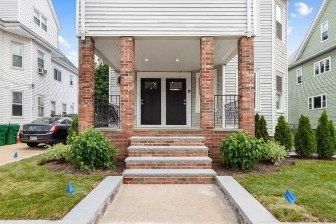 53 Sheridan Avenue #1, Medford