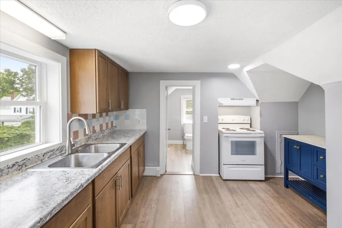 84 Atherton St #2, Stoughton