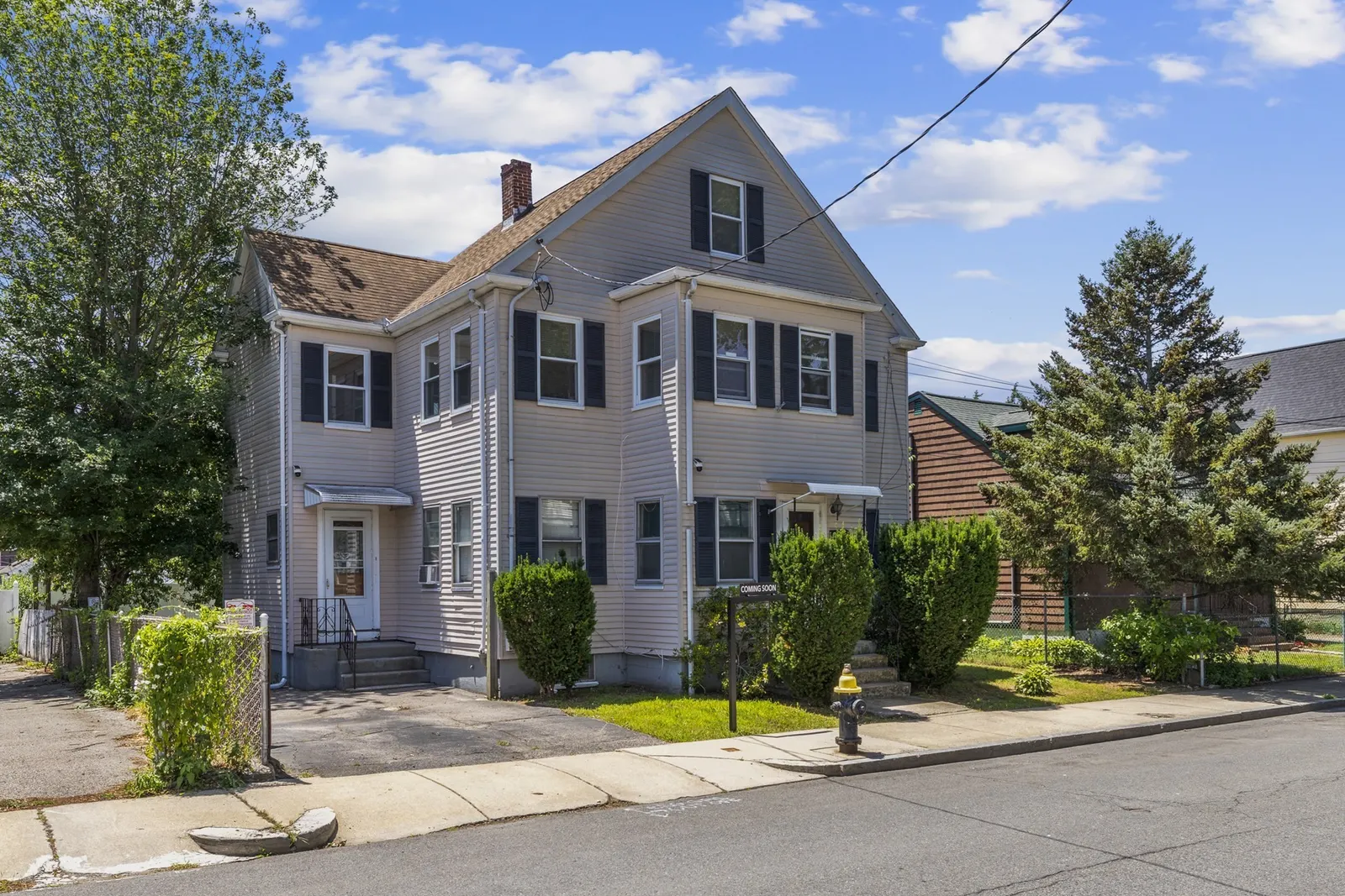52 Chesterfield, Boston