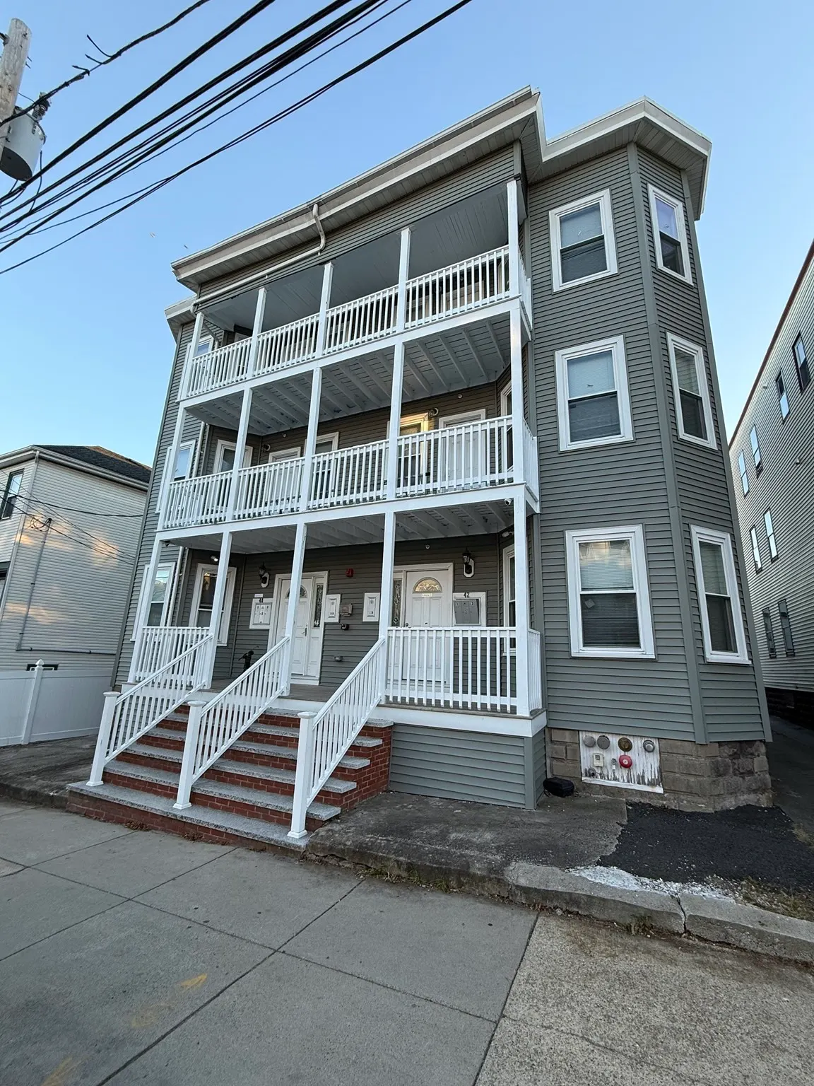 40-42 Dehon St, Revere