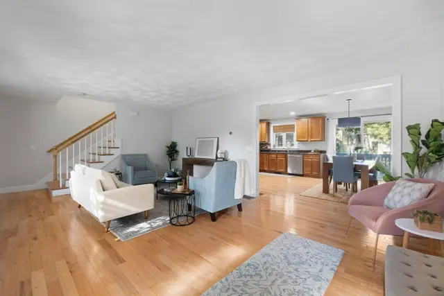 2A Auburn St #2A