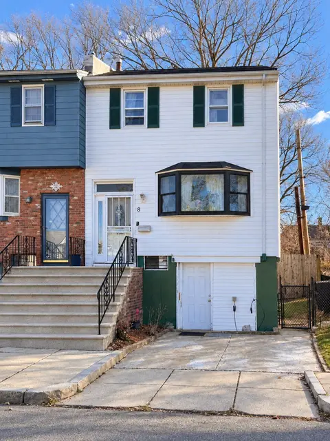 8 Ralston Rd