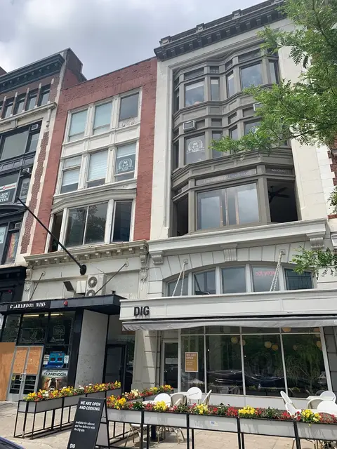557 Boylston St