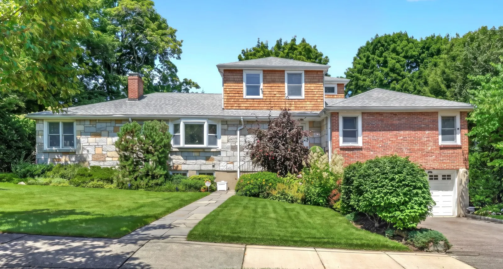 22 Nardell Rd, Newton