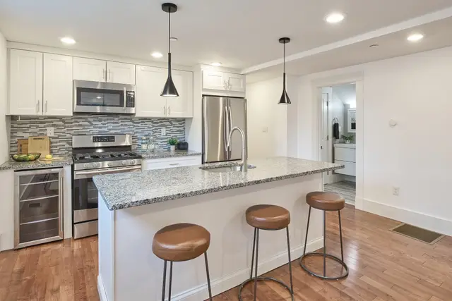 2 Auburn Ave #2