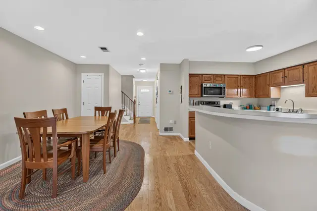 18 Indian Hill Lane #18