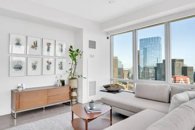 2 Avery Street #35H