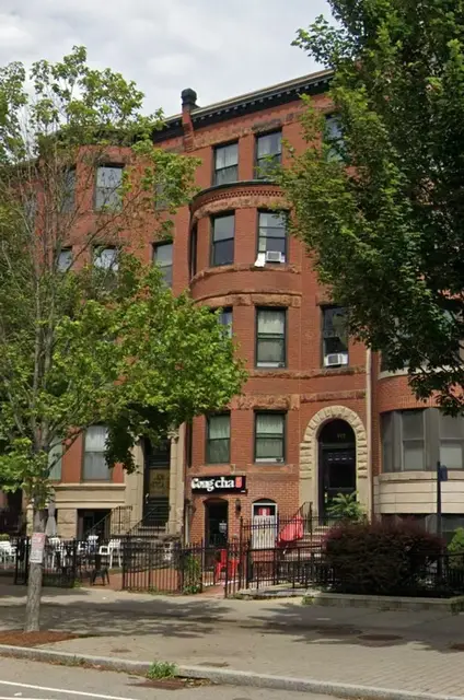 912 Beacon #3