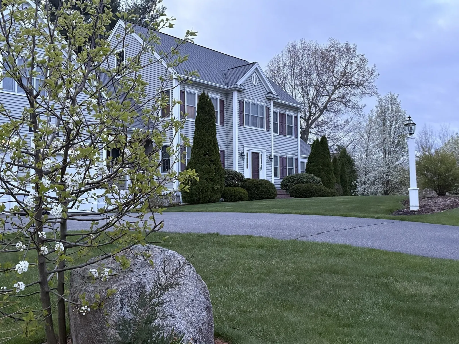 49 Lantern Ln, Pembroke