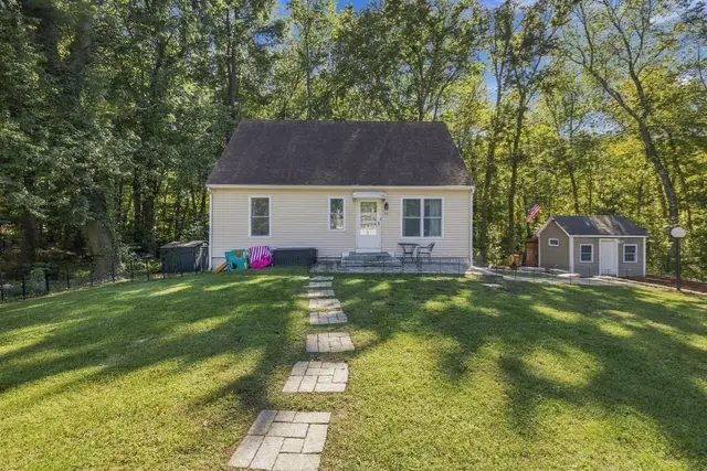 24 Morse Ave