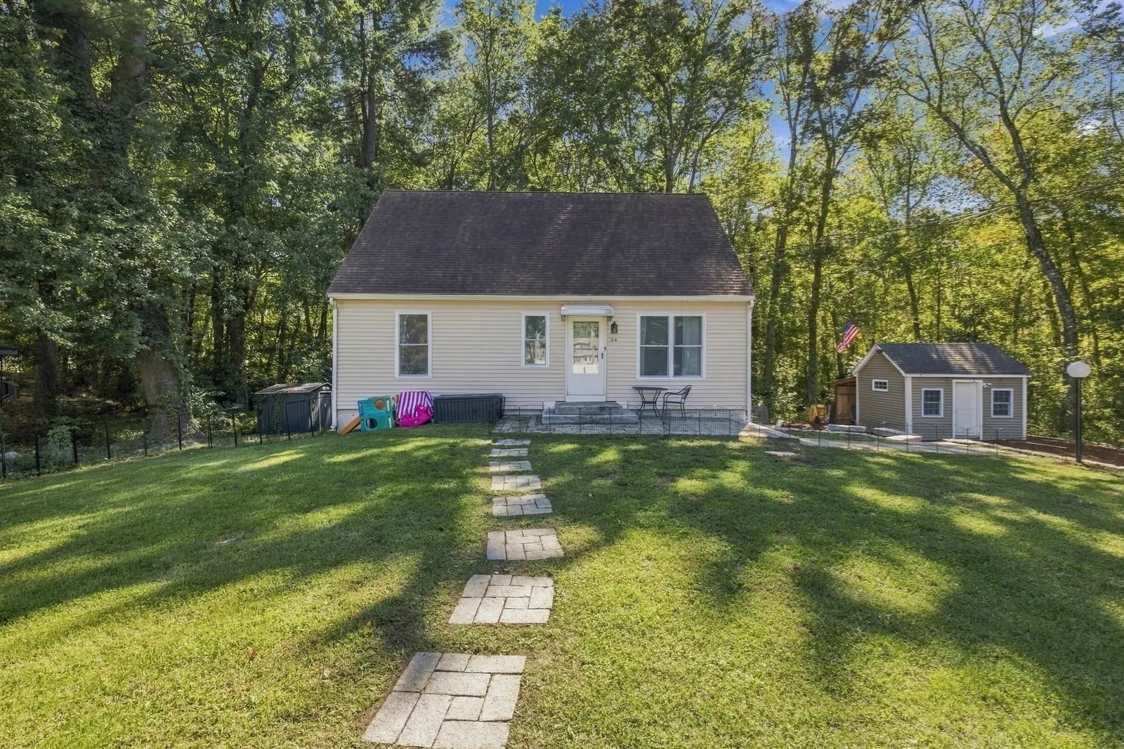 24 Morse Ave, Wilmington