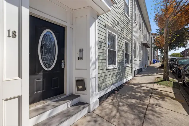 18 Emerson St #1