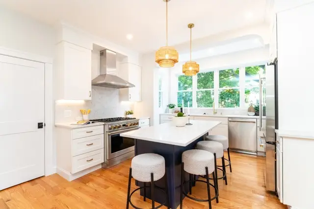 22 Bellevue St #1