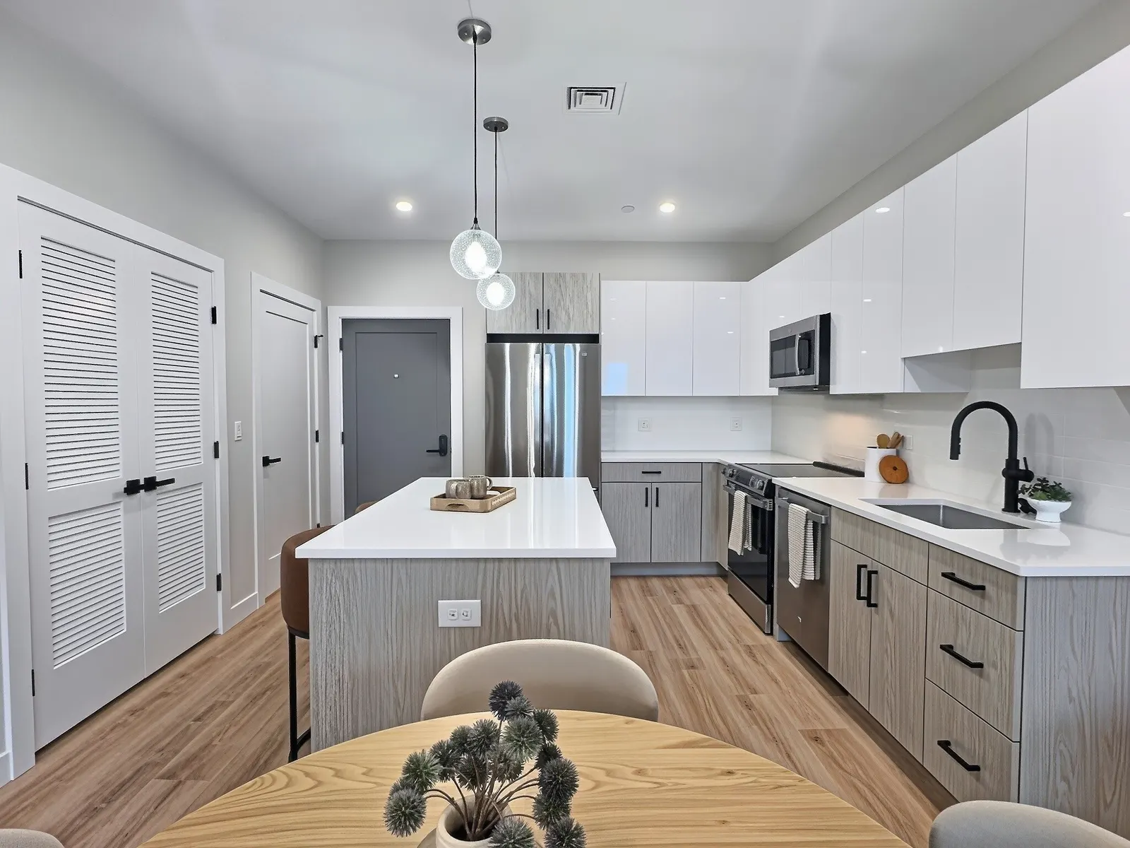 1305 Hyde Park Ave. #209, Boston