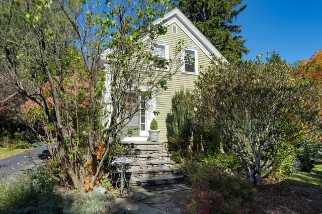 151 Southville Rd