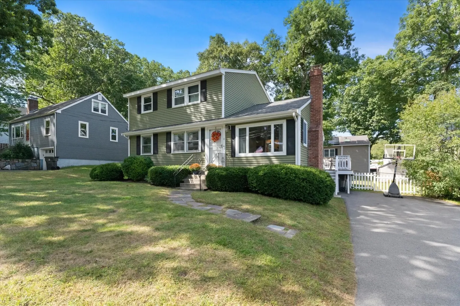 11 Lookout Avenue, Natick