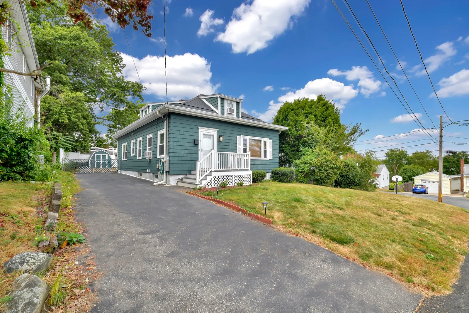 7 Williams Ave, Dedham