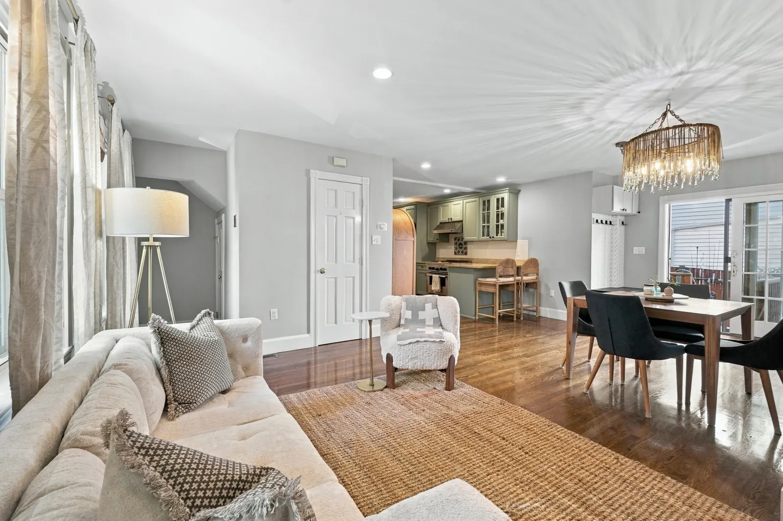 6 Franklin St #2, Boston