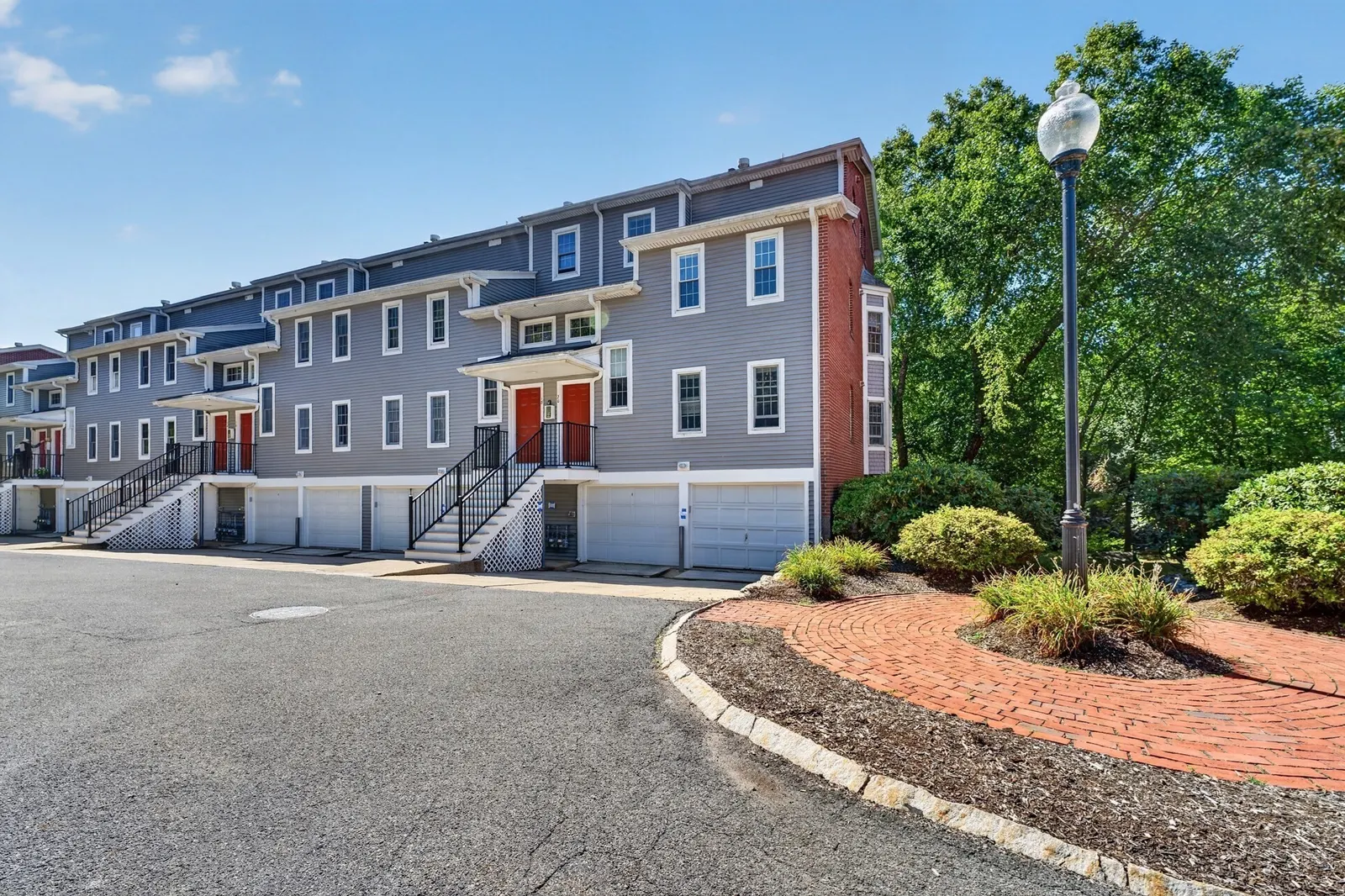 20 N Stone Mill Dr #1026, Dedham