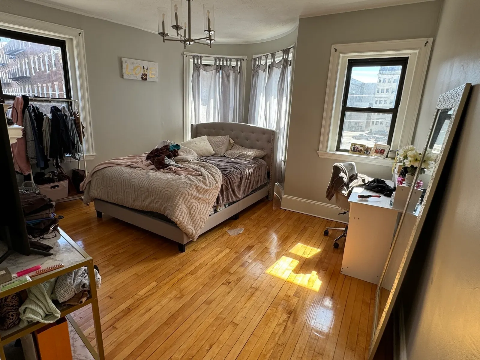 100 Linden St #6, Boston