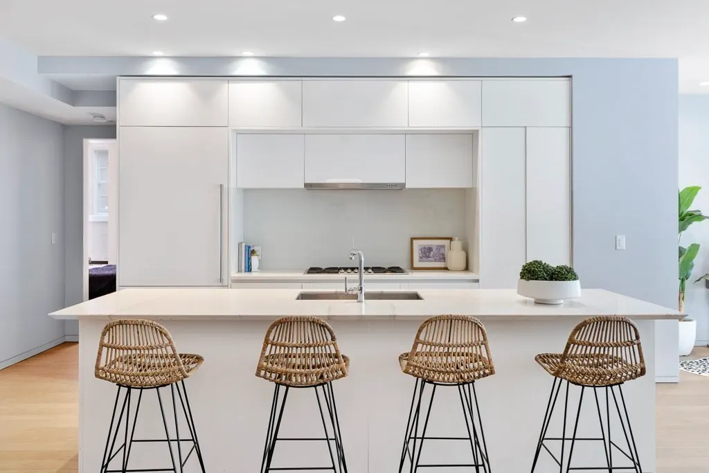 10 Farnsworth St #3B, Boston