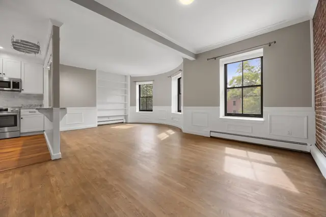 28 Worcester Square #4