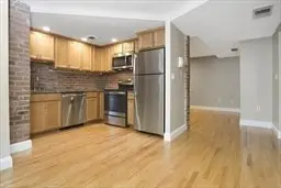 95 Gainsborough St #7