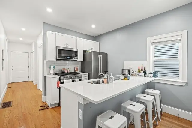 55 Saxton Street #1
