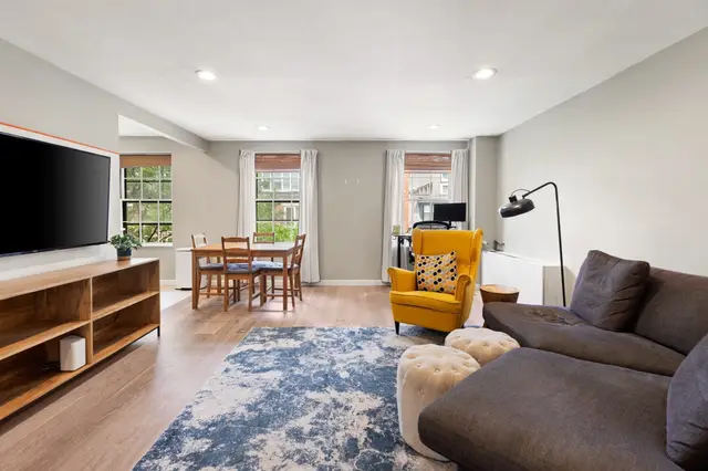 17 Bowdoin St. #4-C