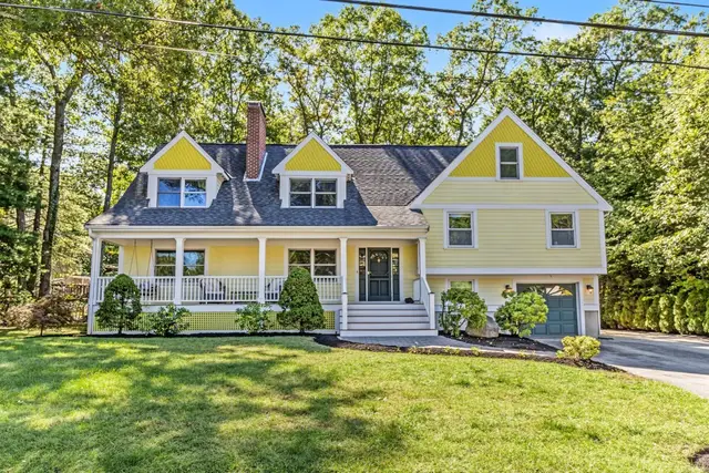 30 Sarah St