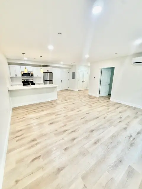 455 Massachusetts Ave #213