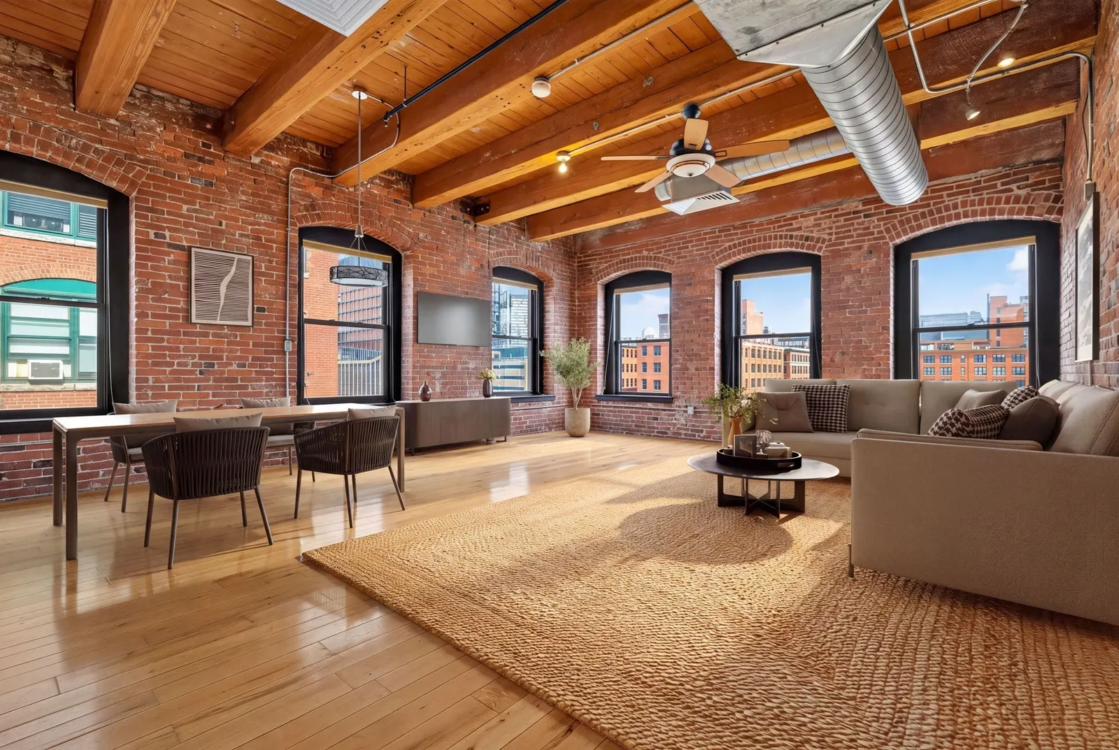21 Wormwood St #515, Boston