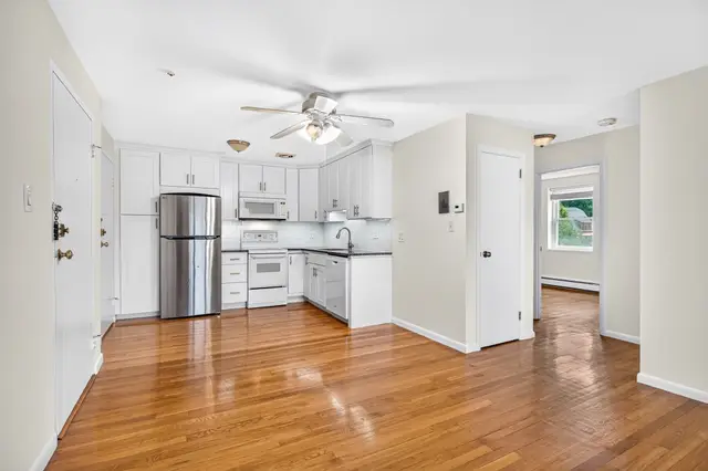 190 Mount Auburn Street #2-2