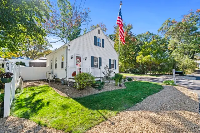 4 Hayward Pl