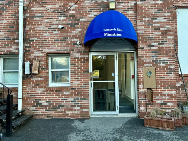 88 Maple Street