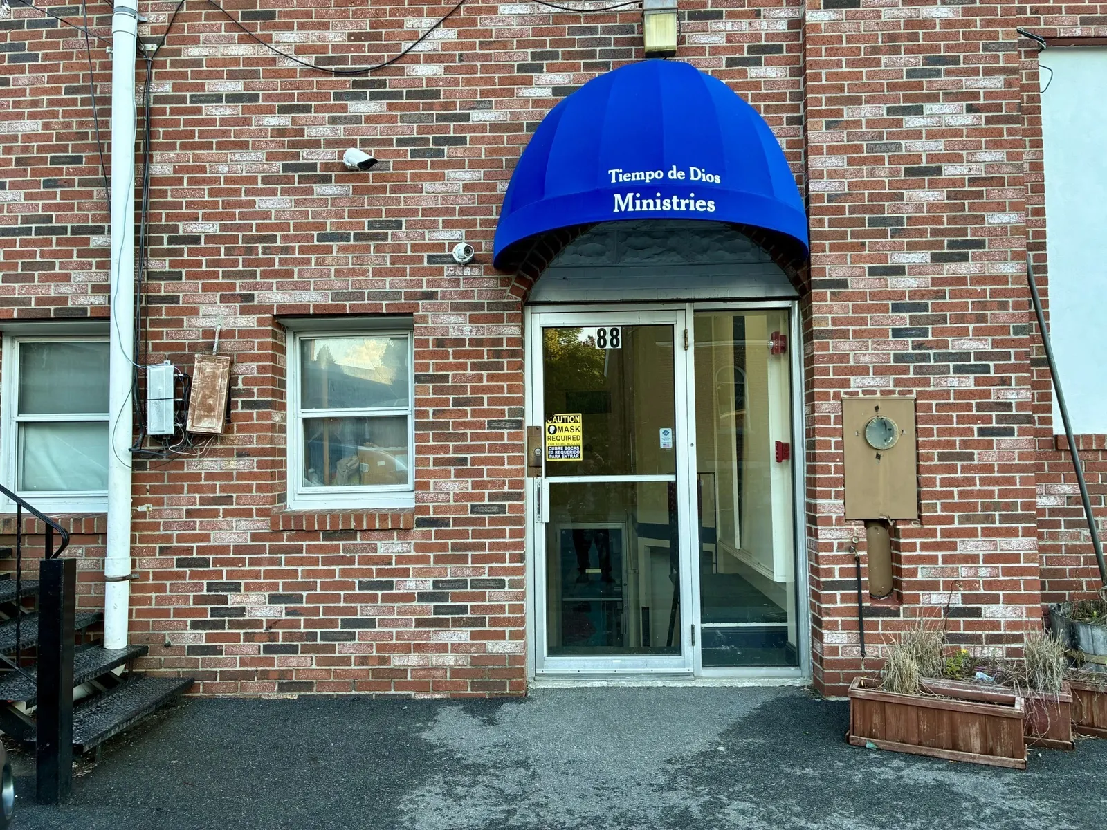 88 Maple Street, Waltham
