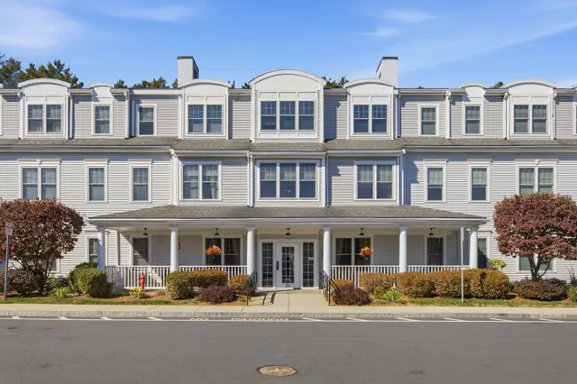 27 Hartland Way #304