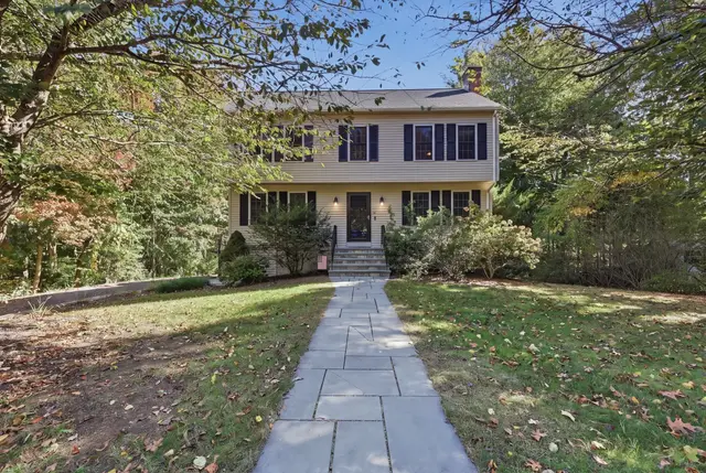 26 Hooksett Circle