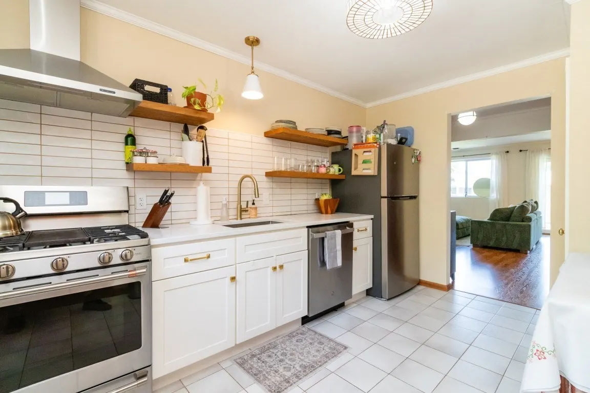 25 Bayberry Dr #4, Sharon