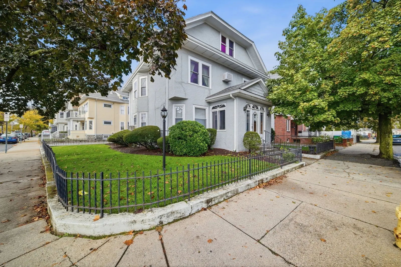 357-359 Main St, Medford