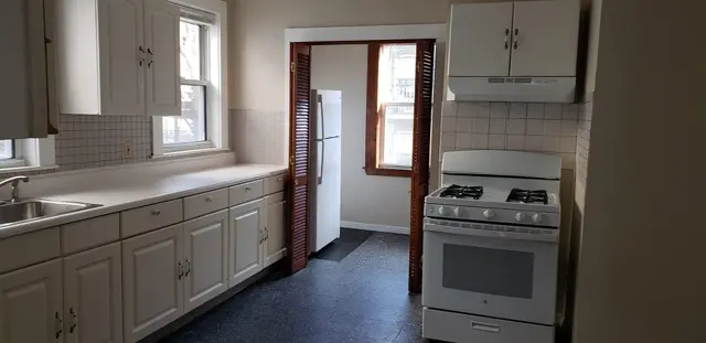 16 Bynner St #2