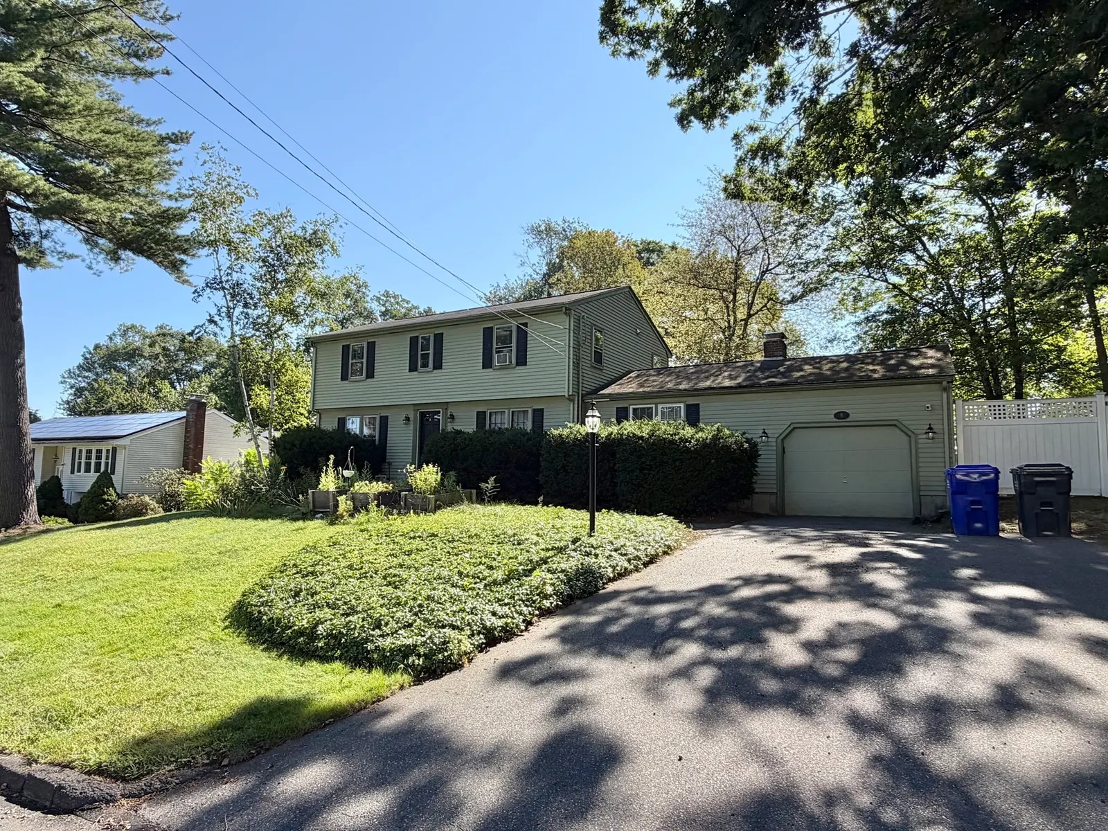 8 Robin Rd, Milford