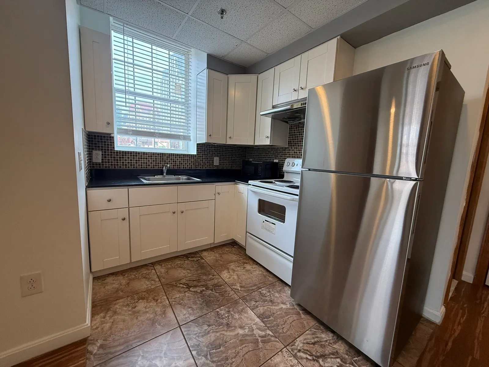 72 Kneeland #503, Boston